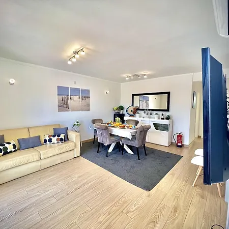 Eden With Pool By Homing * ヴィラモウラ