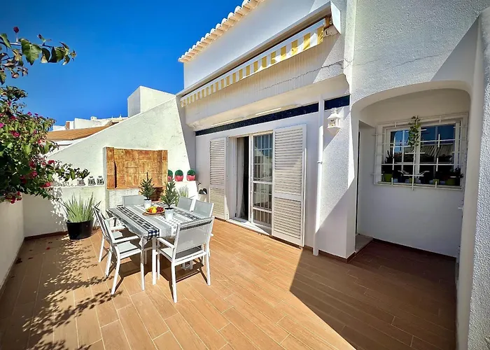 Willa Eden With Pool By Homing *